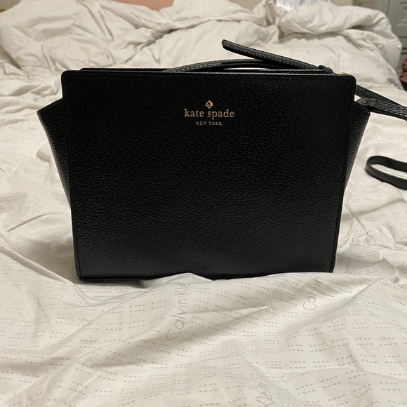 kate spade Handbags - Black Kate spade crossbody